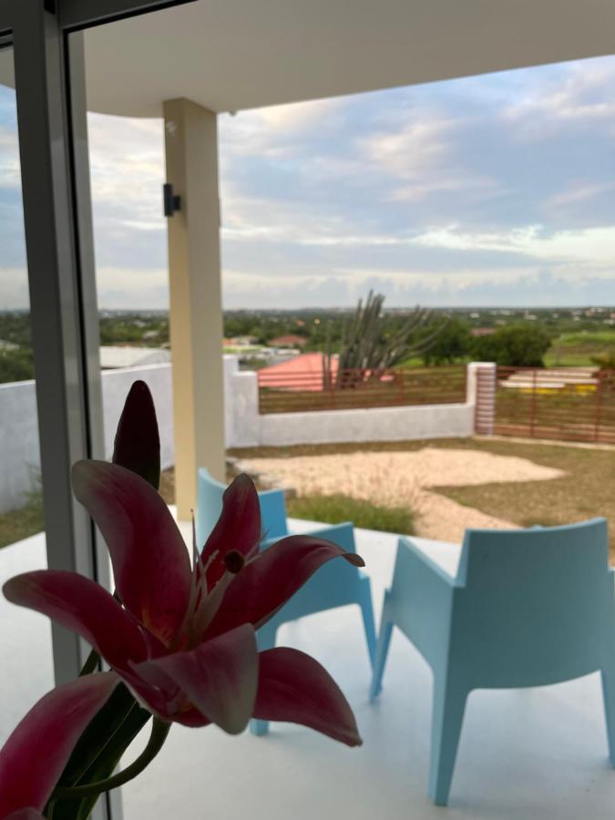 Quiet Happy Place With A View Willemstad Exterior photo